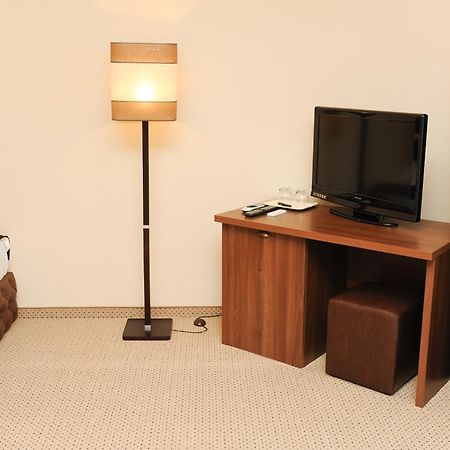 Vine Rooms Oradea Εξωτερικό φωτογραφία