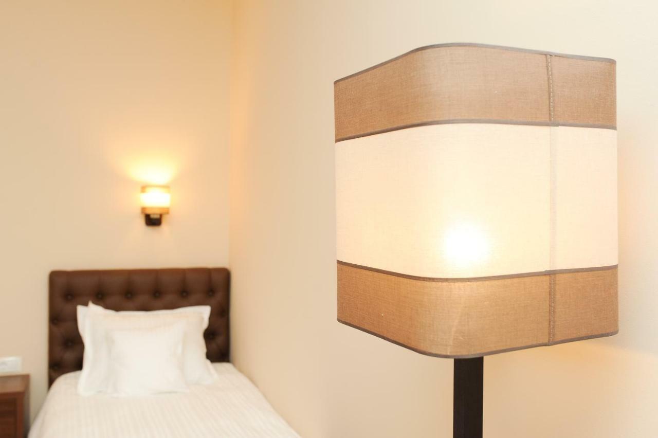 Vine Rooms Oradea Εξωτερικό φωτογραφία